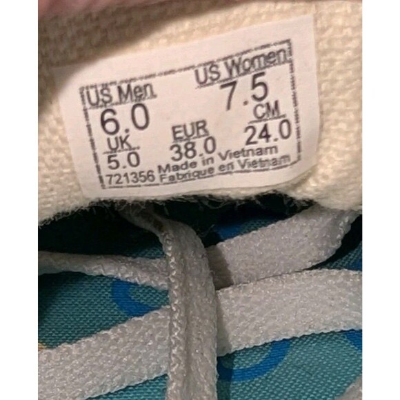 Athletic_Shoes